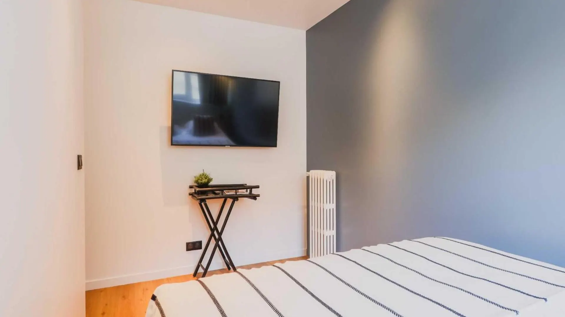 Elegant Apartment - 2Br 6P - Canal St Martin Paris