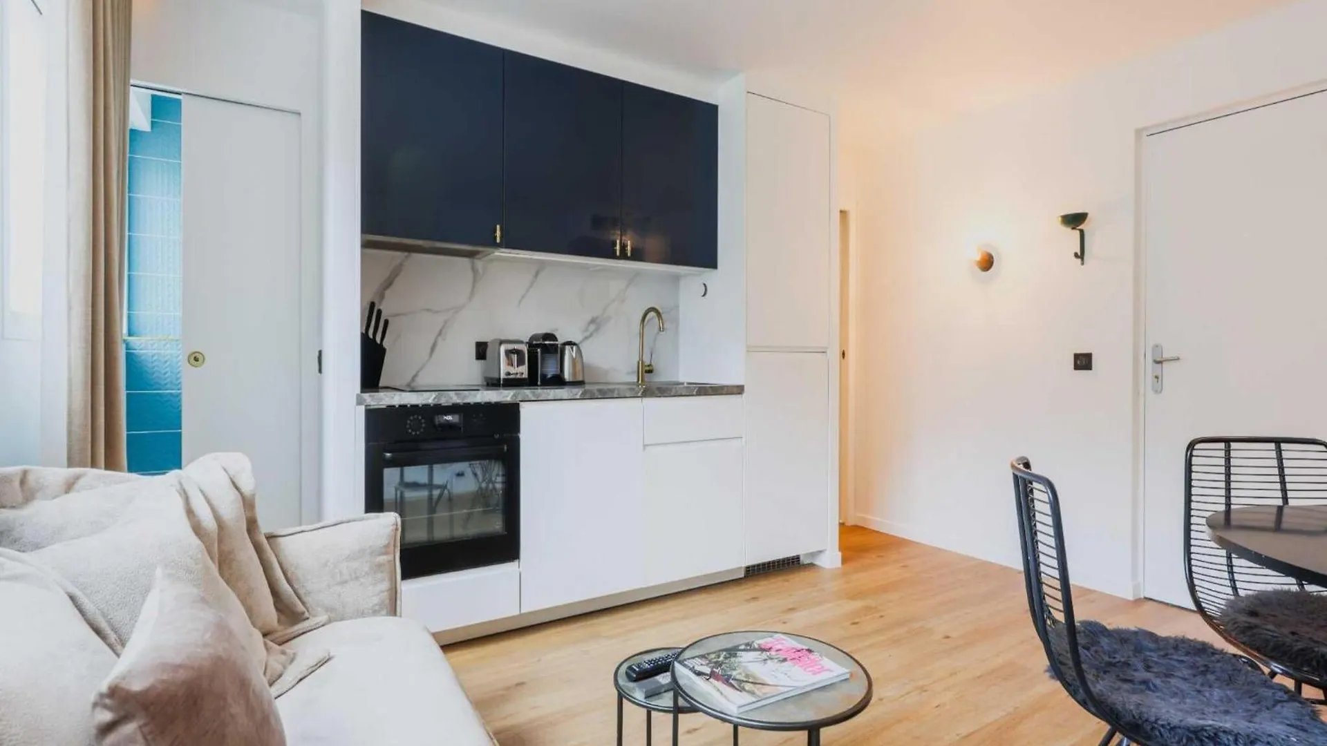 Elegant Apartment - 2Br 6P - Canal St Martin Paris France